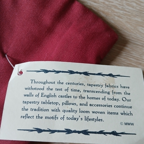 Christmas Runner For Table Manual Woodworkers & Weavers Santa & Elves Holiday - Picture 12 of 16